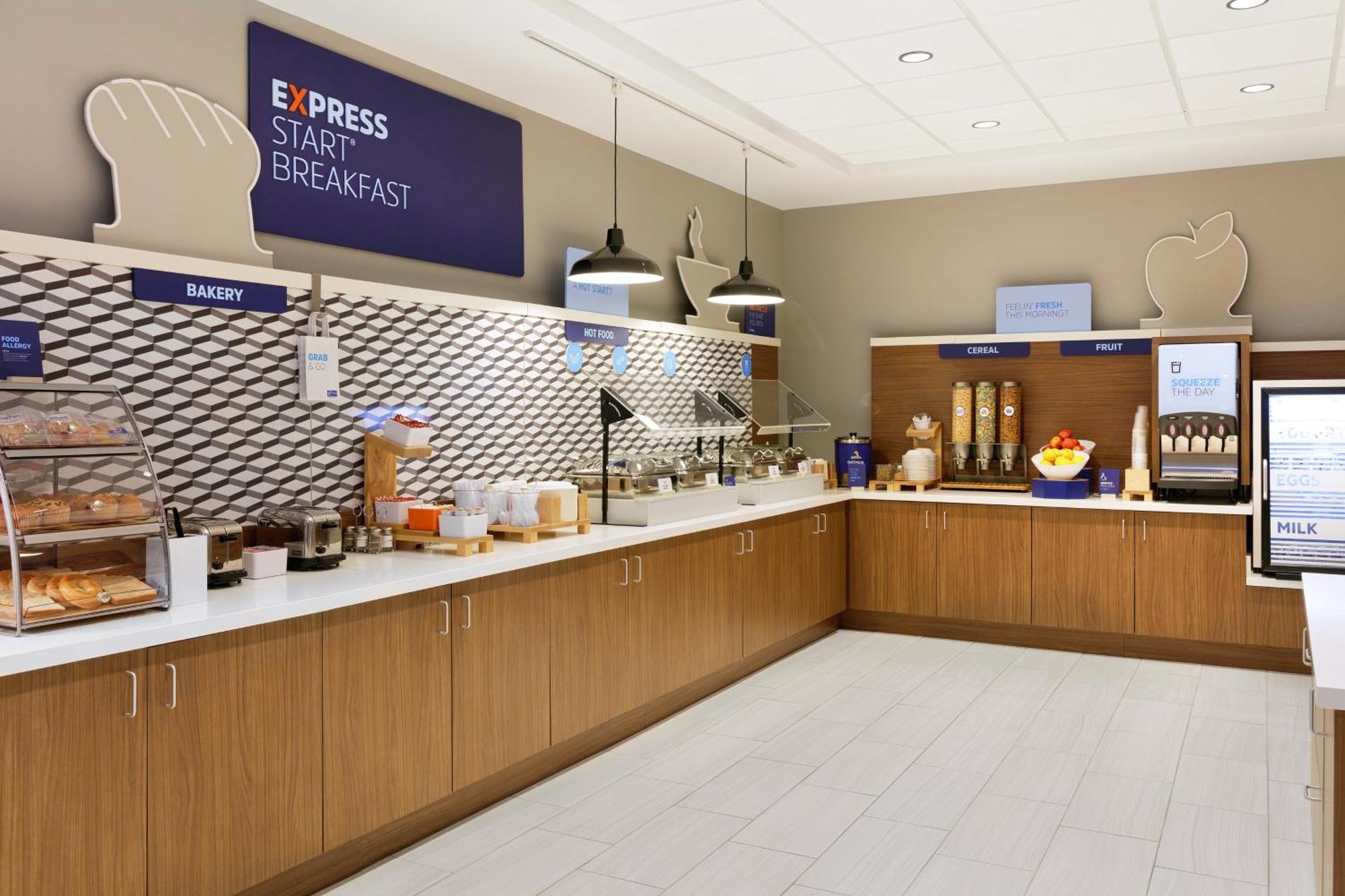 Holiday Inn Express & Suites Hawthorne - Elmsford North By Ihg Exterior foto